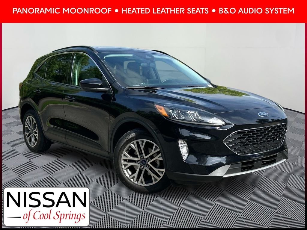 Used 2021 Black Ford SEL image 1