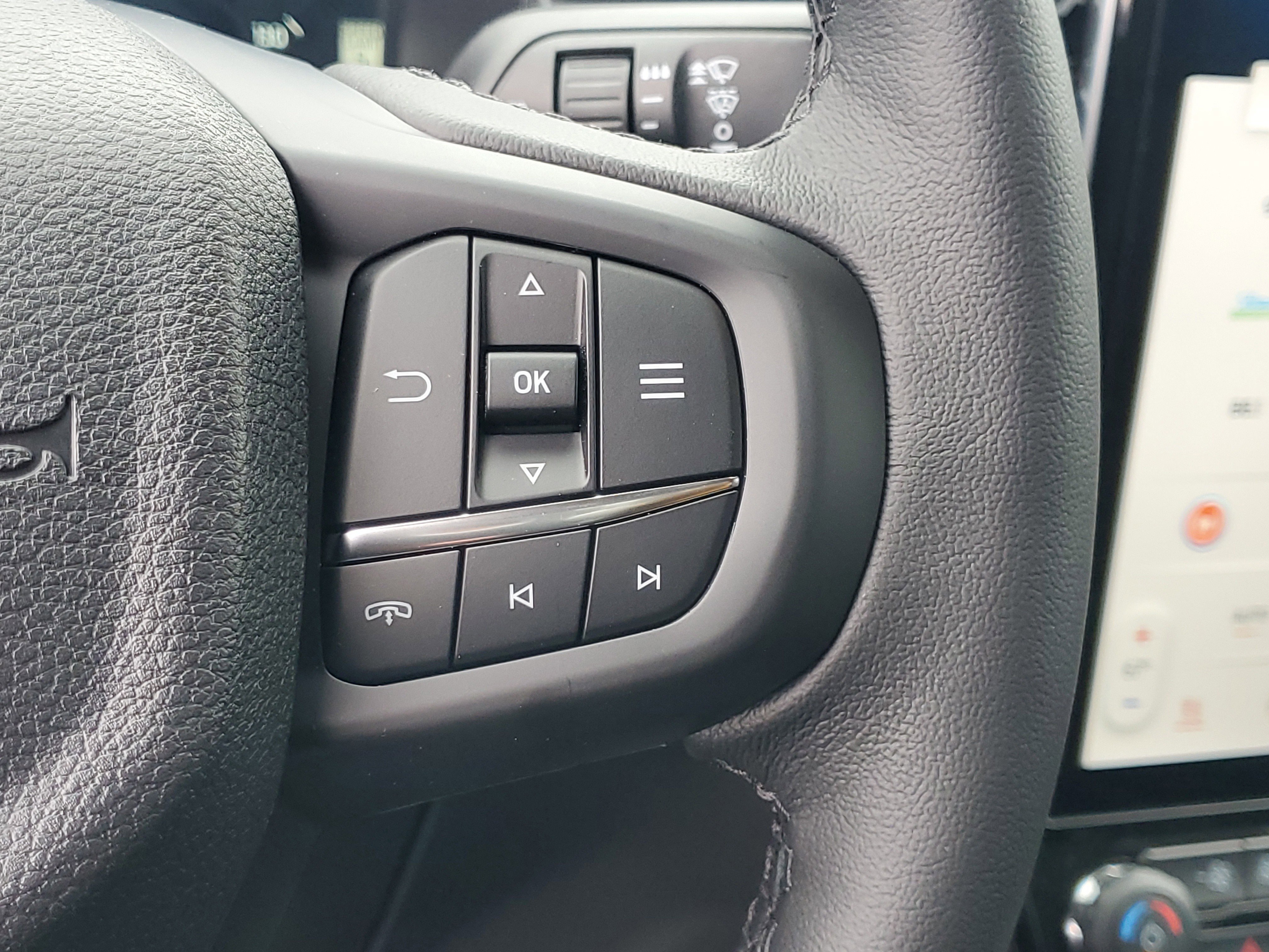 New 2026 Avalanche Ford Lariat® image 19