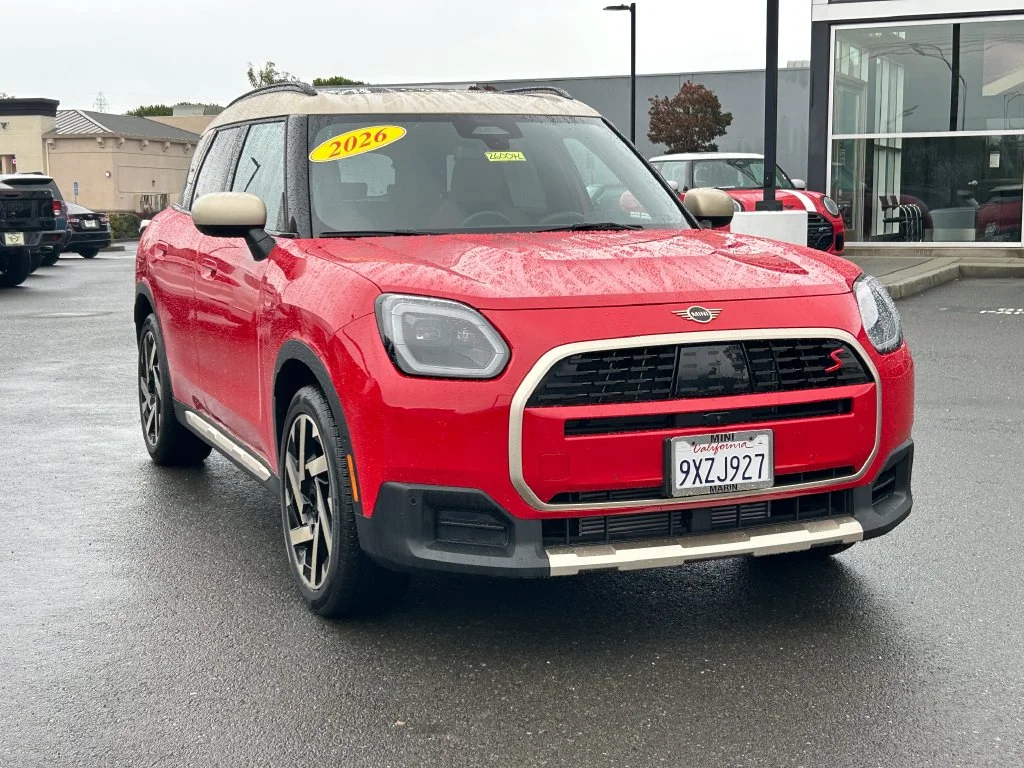 Certified Used 2026 Chili Red II MINI Iconic image 7
