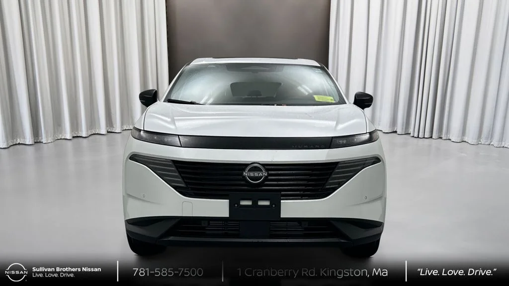 New 2026 White Nissan SL image 2