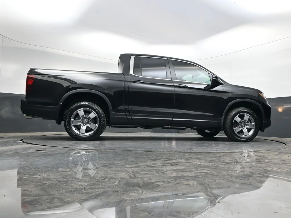 New 2026 Crystal Black Pearl Honda RTL image 34