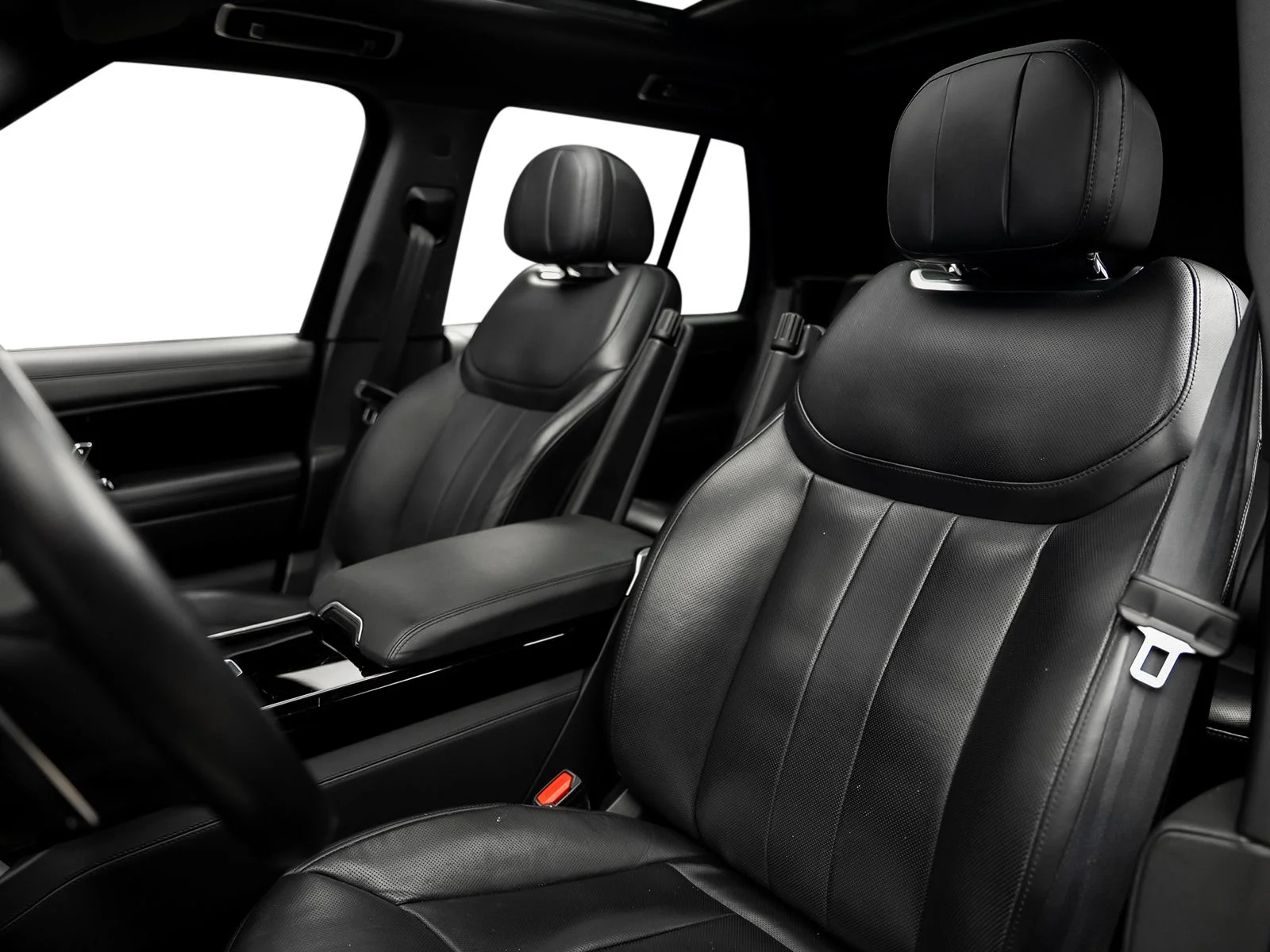 Used 2023 Black Land Rover SE image 29