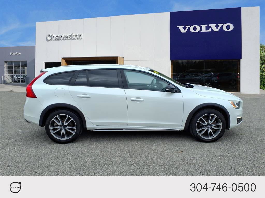 Used 2016 Volvo V60 Base with VIN YV4612HK1G1003323 for sale in Parkersburg, WV
