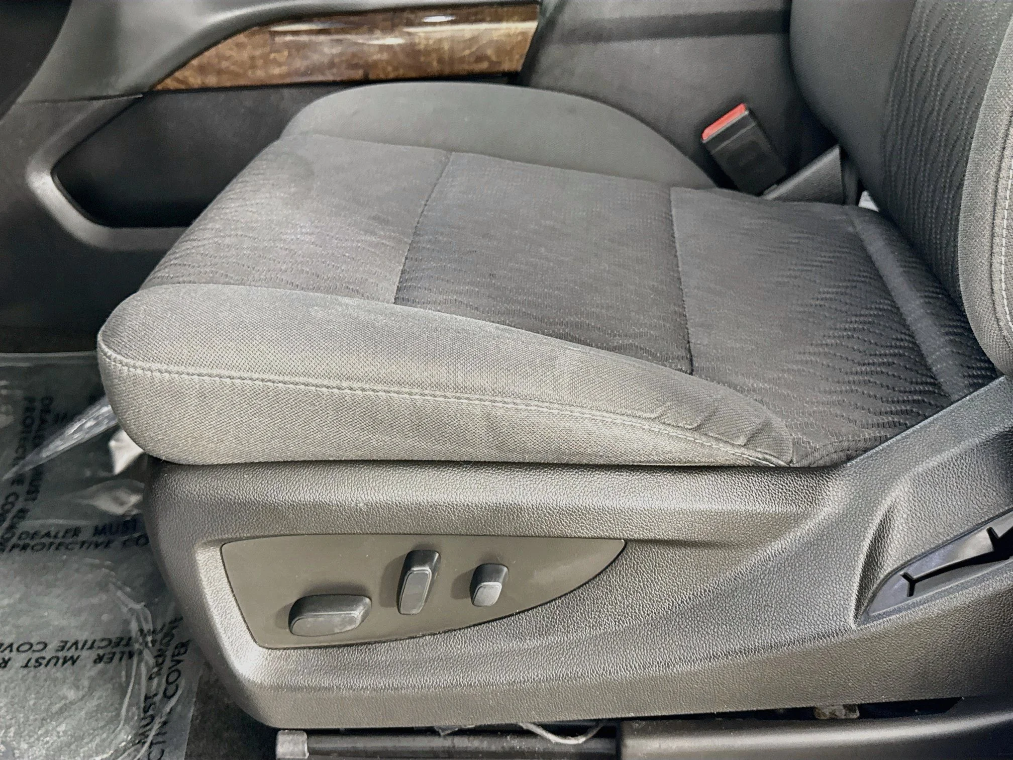 Used 2018 SUMMIT WHITE Chevrolet LS image 21