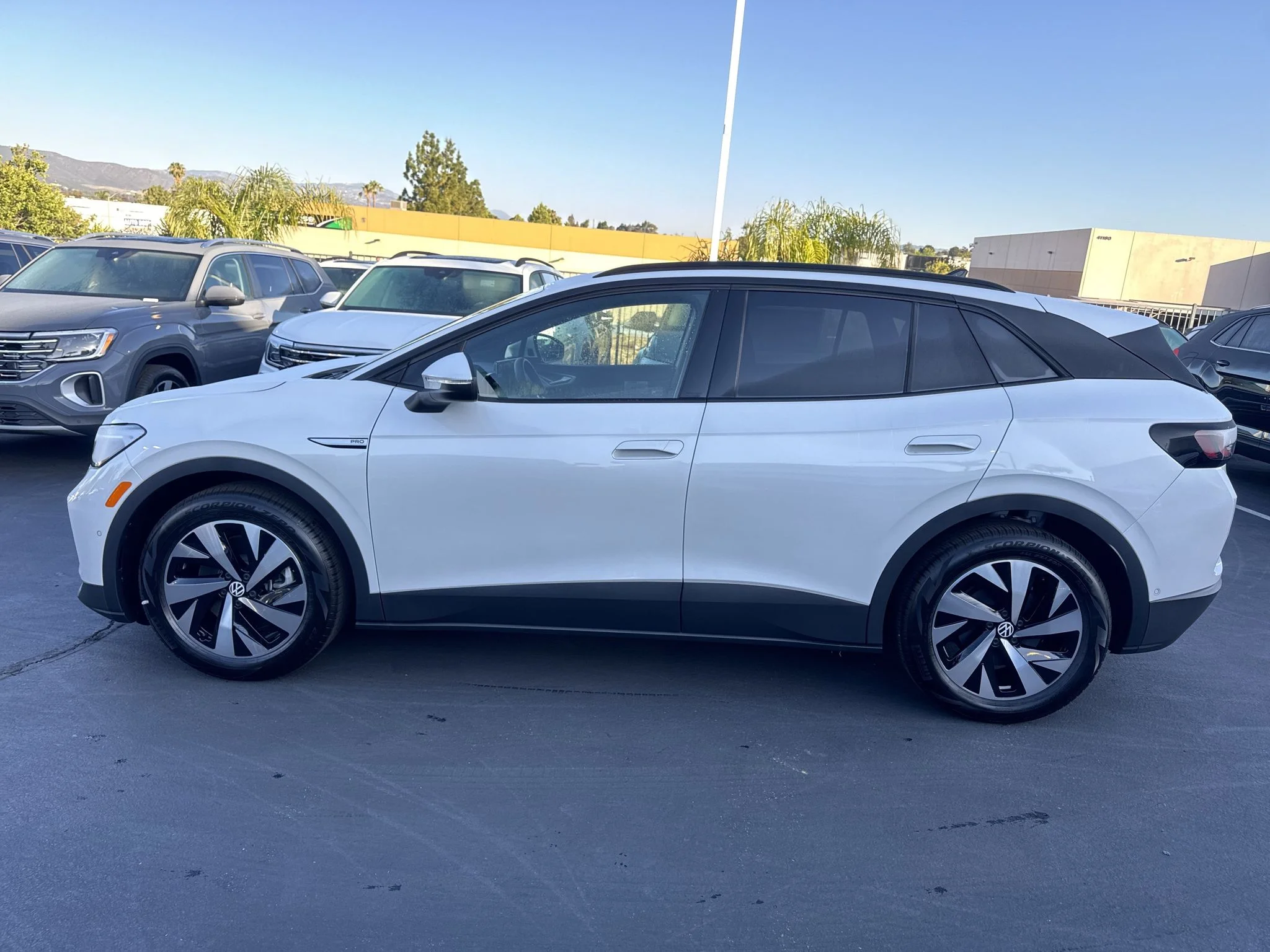 New 2026 Opal White Pearl Volkswagen Pro image 5