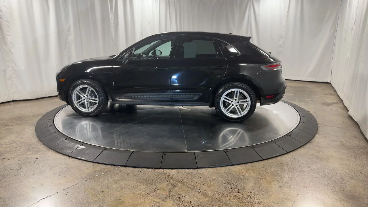 2024 Porsche Macan Base - Photo 11