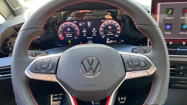 2026 Volkswagen Golf GTI SE - Photo 14