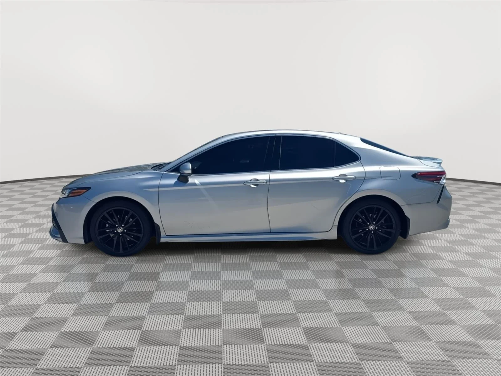 Used 2023 SILVER Toyota XSE image 7