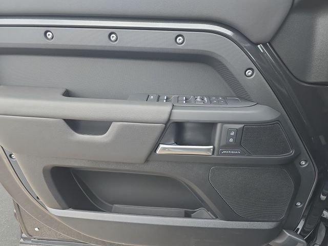 2026 Land Rover Defender S - Photo 26