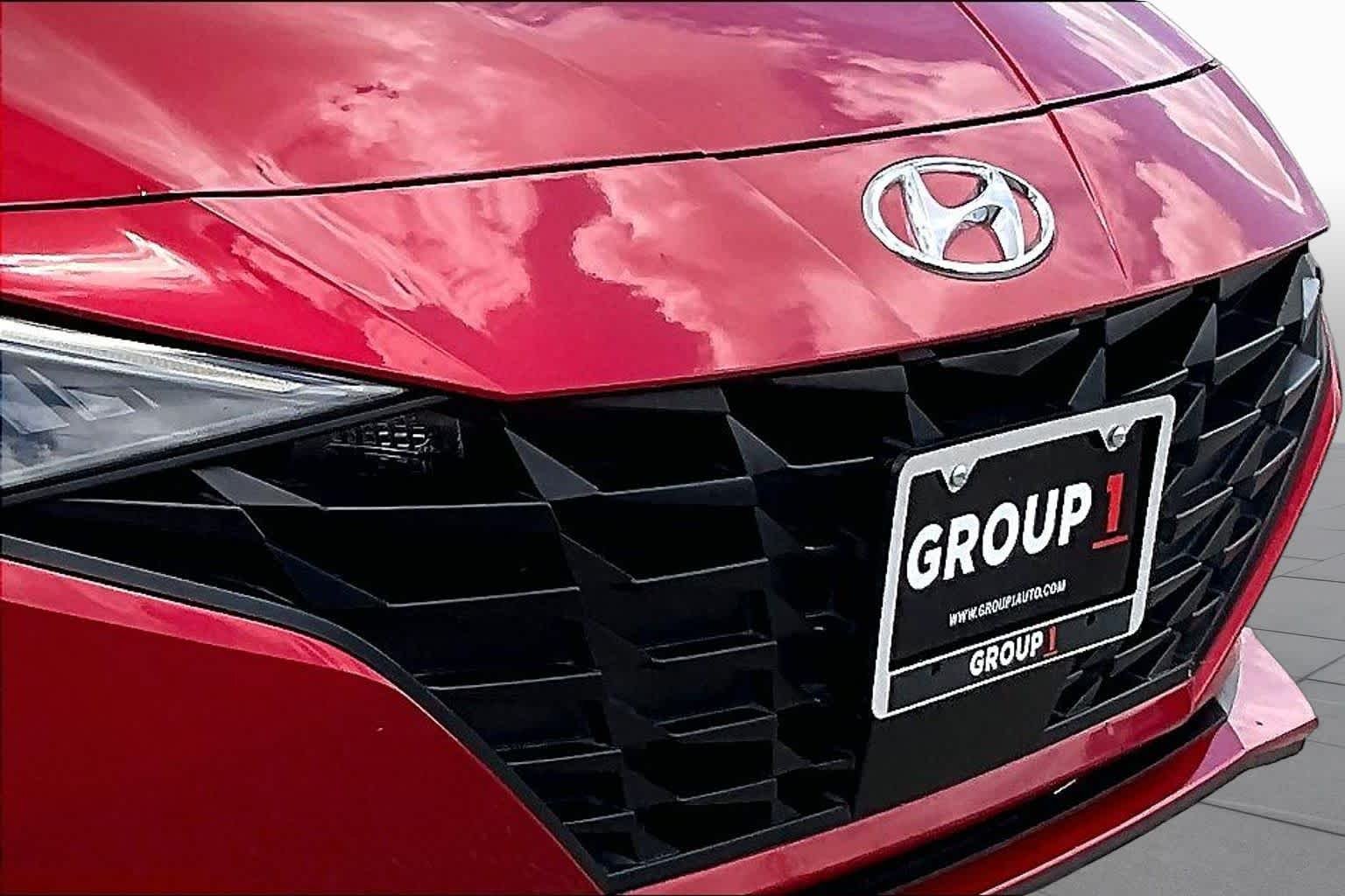 Used 2023 Calypso Red Hyundai SEL image 26