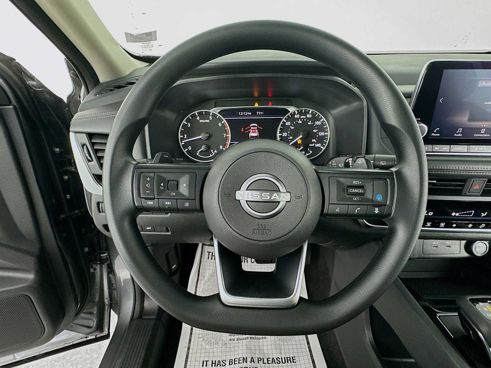 2024 Nissan Rogue SV - Photo 13