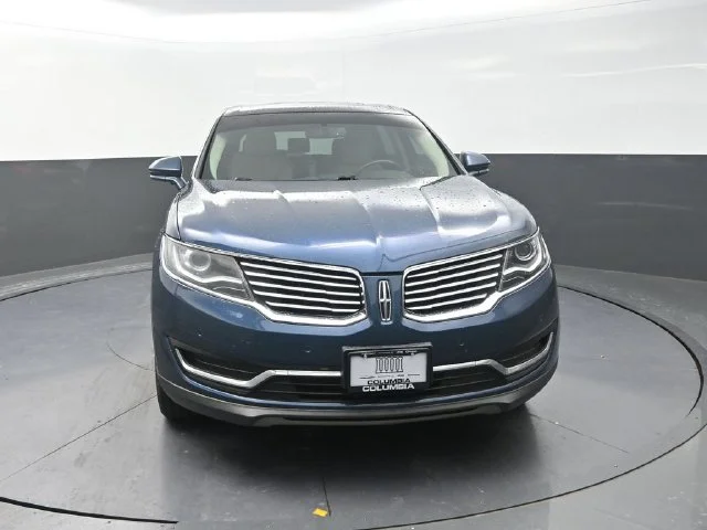 Used 2016 Blue Lincoln Reserve image 5