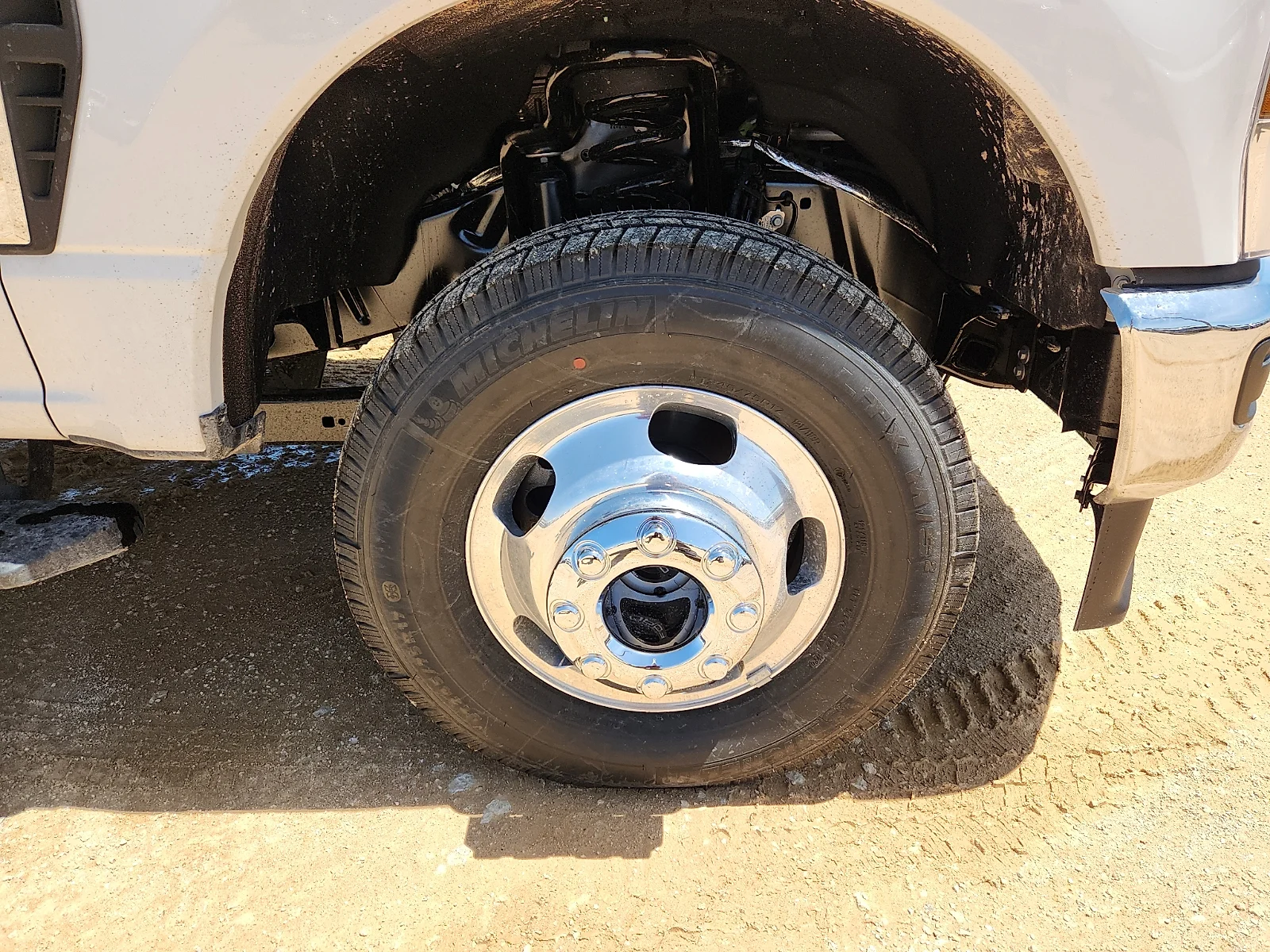 New 2026 Oxford White Ford F-350® XL image 9