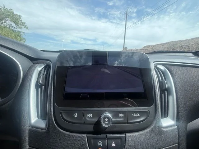 Used 2022 White Chevrolet LT image 17