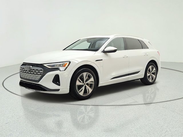 2024 Audi Q8 e-tron Premium Plus quattro