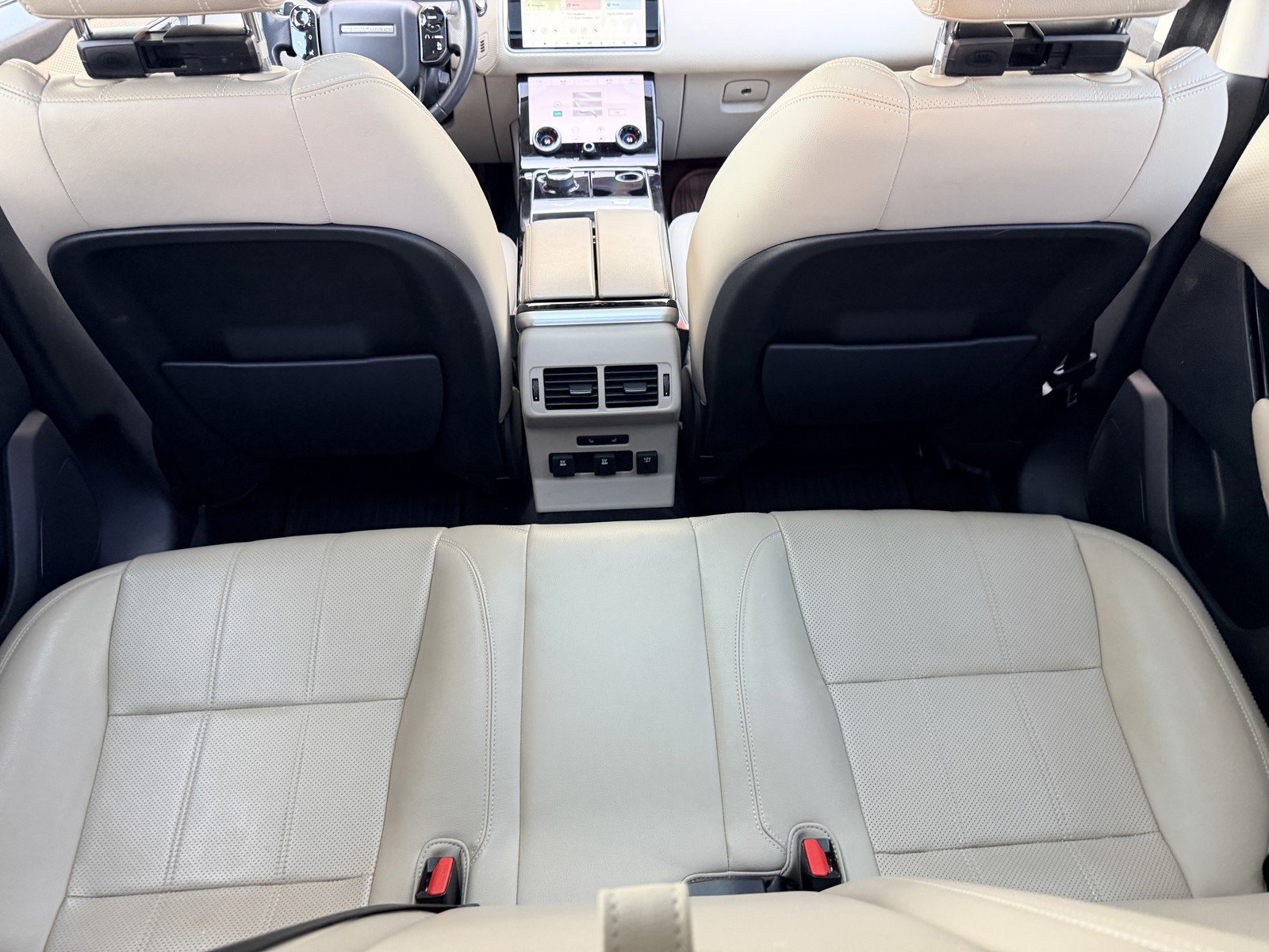 Used 2018 Narvik Black Land Rover S image 21