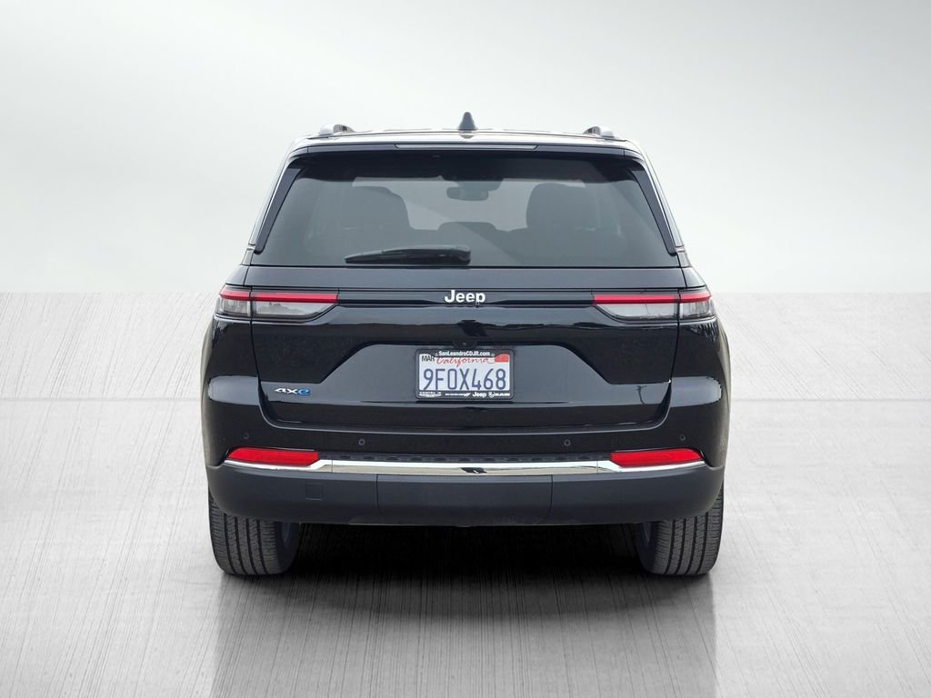 Used 2022 Diamond Black Crystal Pearlcoat Jeep 4xe image 8