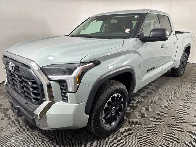 Used 2022 Lunar Toyota SR5 image 8