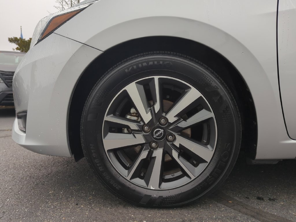 Used 2025 Silver Nissan 1.6 SV image 19