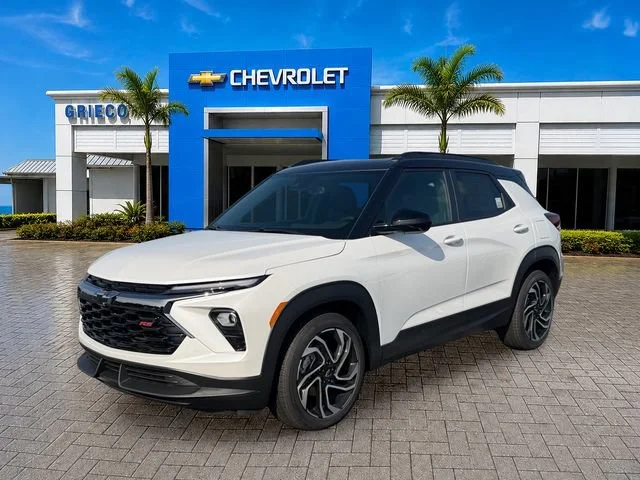 New 2026 Iridescent Pearl Tricoat Chevrolet RS image 3