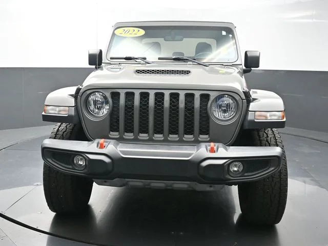 Used 2022 Gray Jeep Mojave image 2