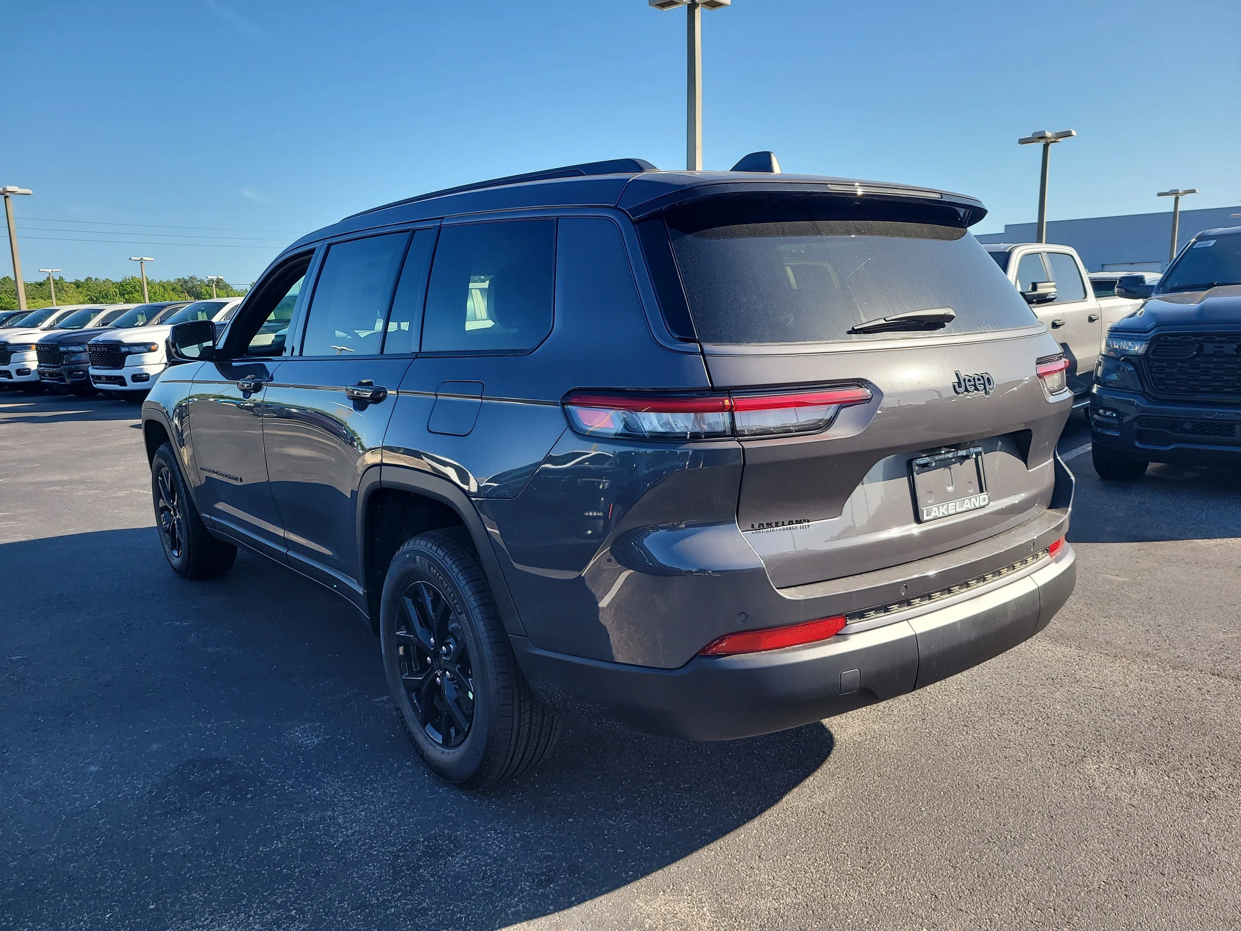 New 2026 Baltic Gray Metallic Clearcoat Jeep Laredo Altitude image 8