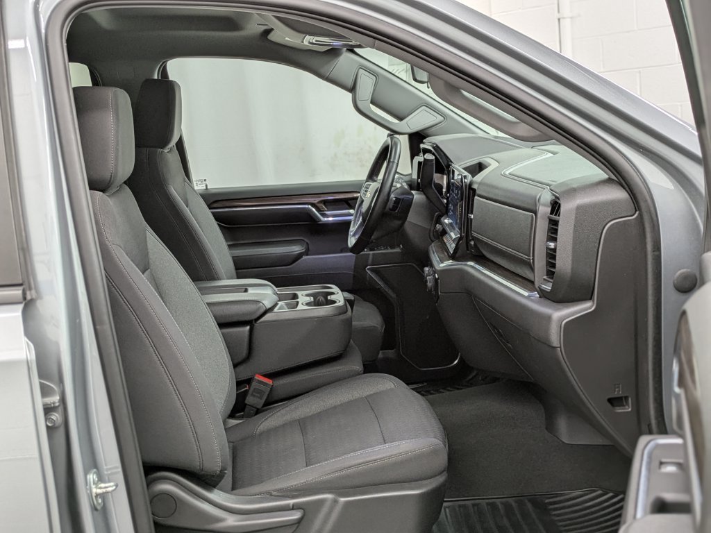 Used 2023 STERLING GRAY METALLIC Chevrolet LT image 15