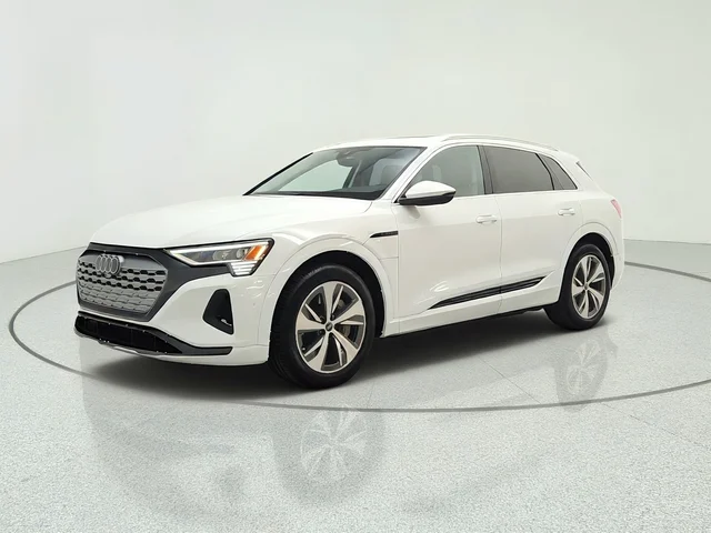 2024 Audi Q8 e-tron Premium Plus quattro
