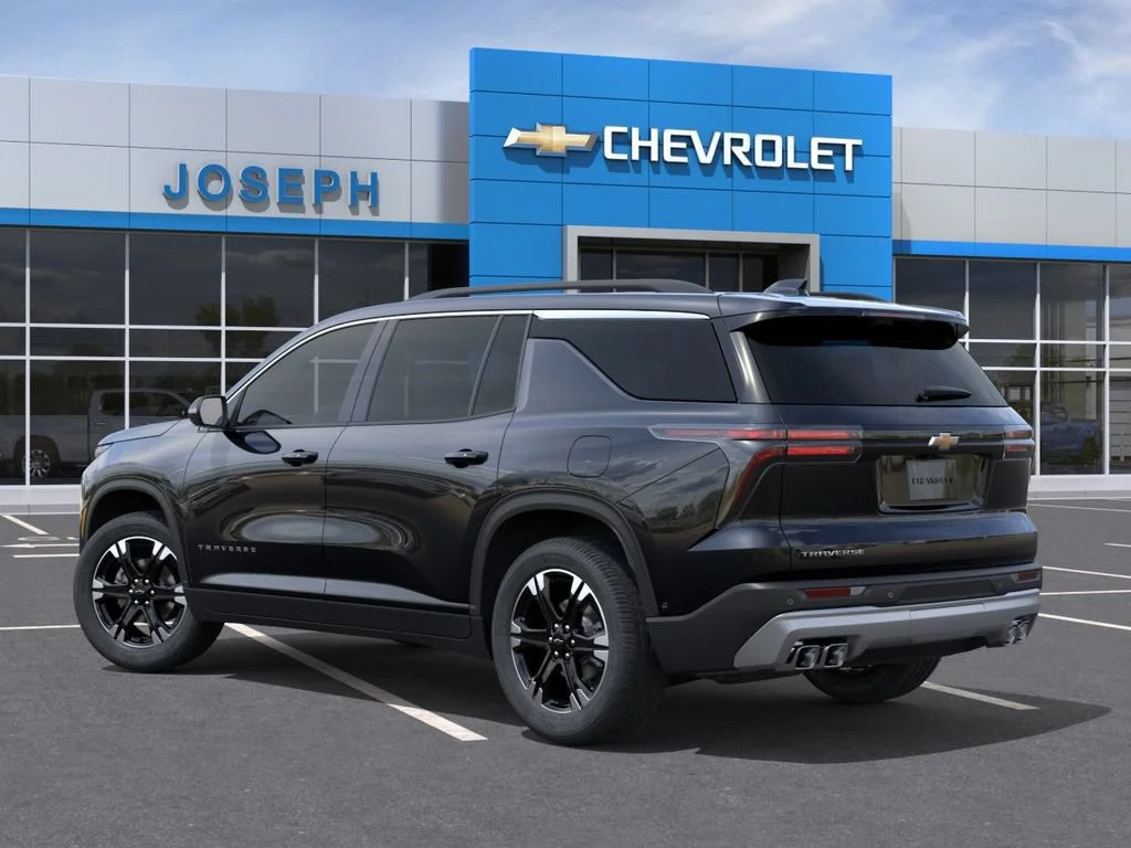 2027 Chevrolet Traverse LT - Photo 3
