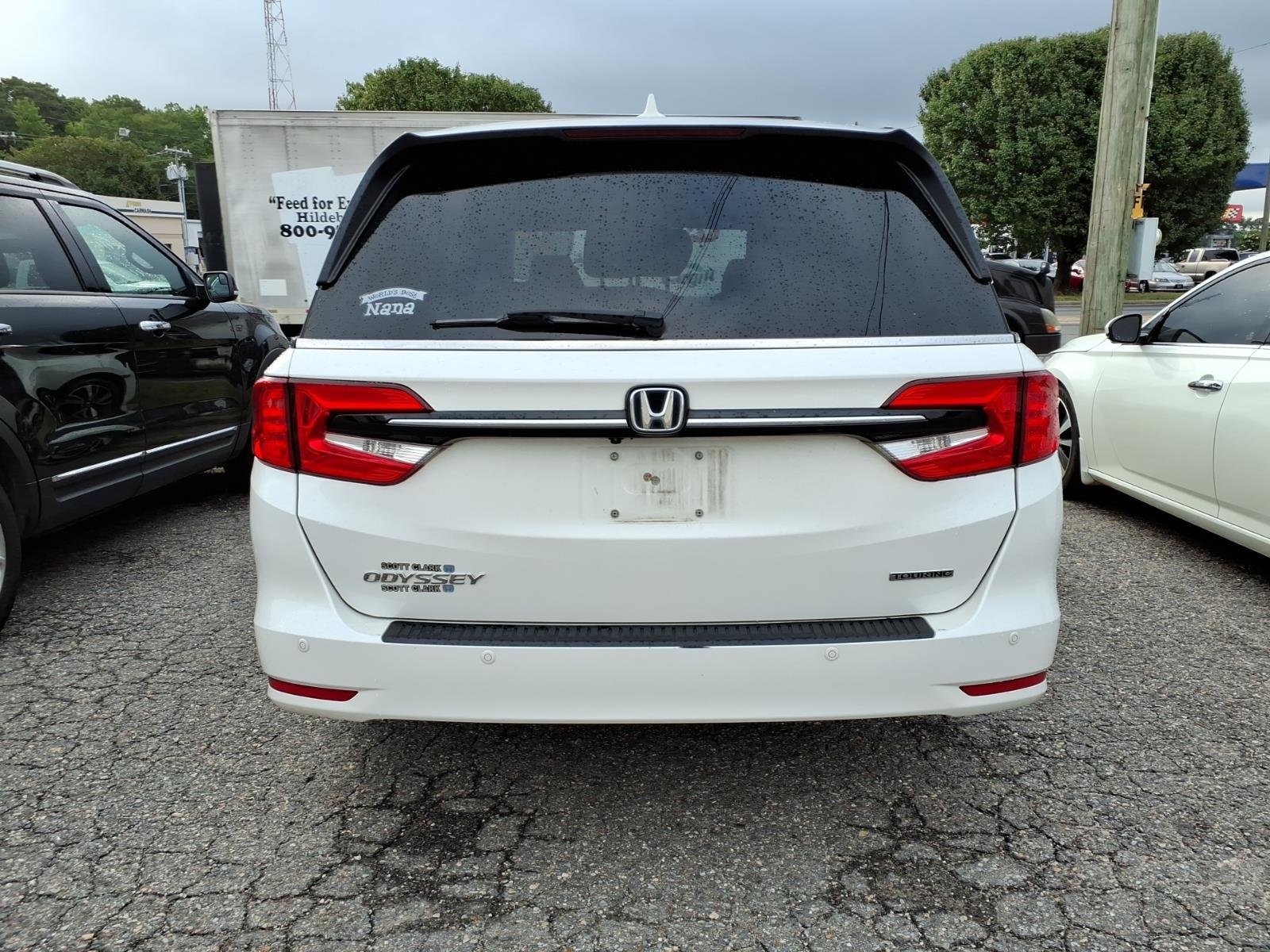 Used 2021 Platinum White Pearl Honda Touring image 5