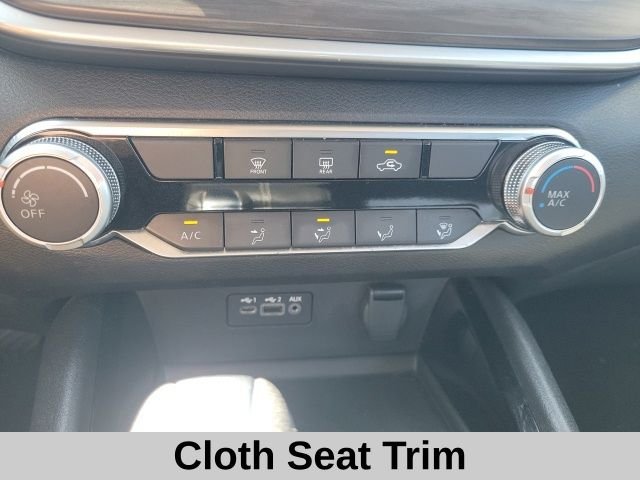Used 2024 Black Nissan 2.5 SV image 8