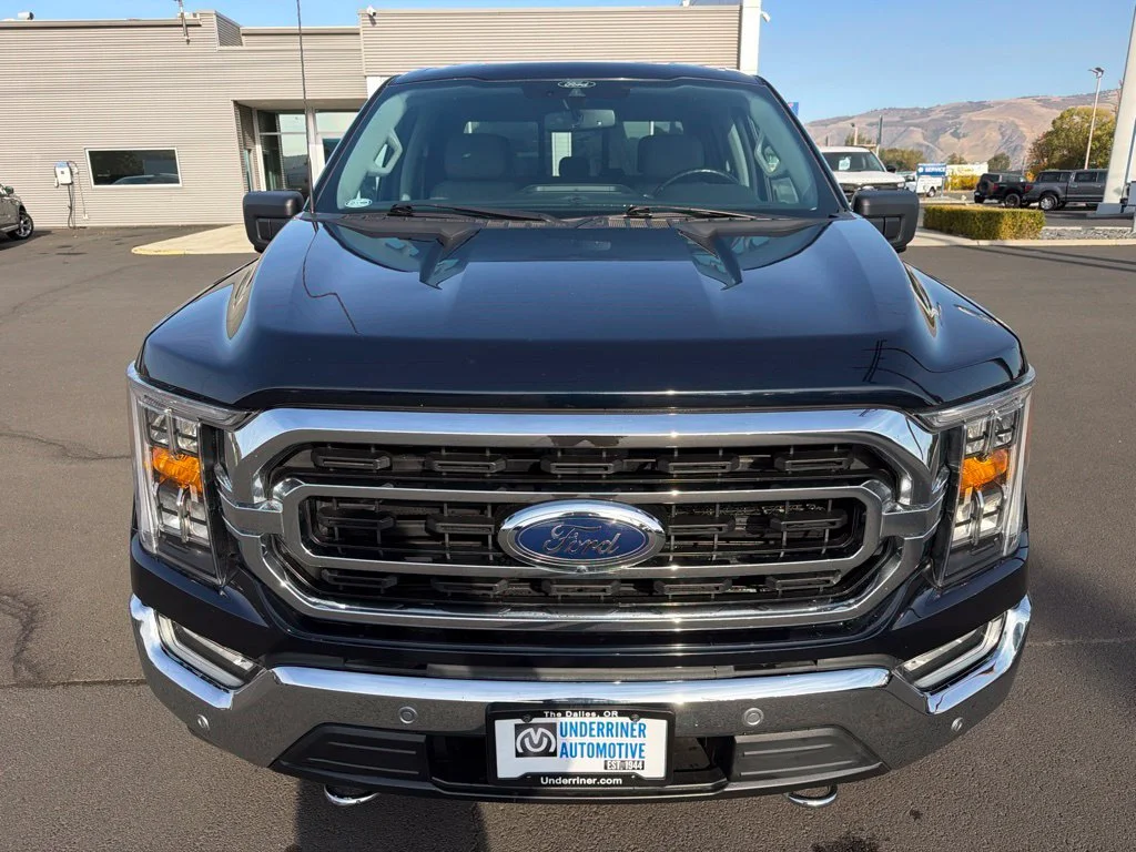 Certified Used 2021 Blue Metallic Ford XLT image 13