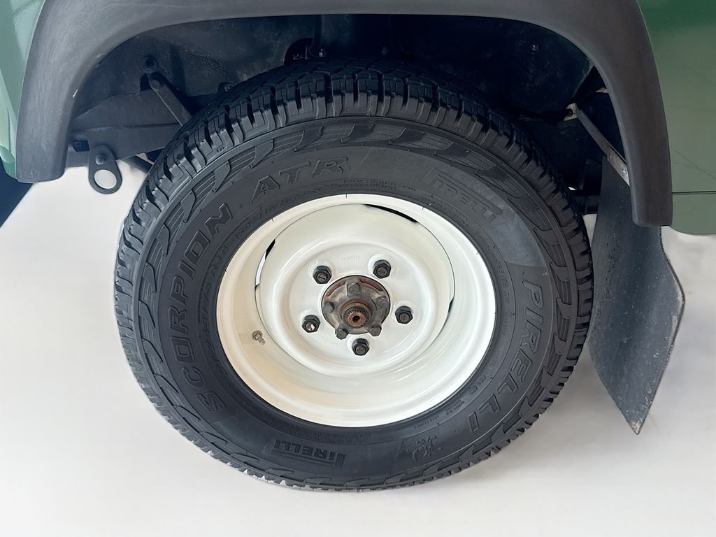 Used 1996 Green Land Rover 110 image 24