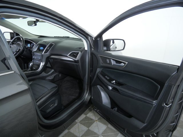 Used 2016 Gray Ford SEL image 11