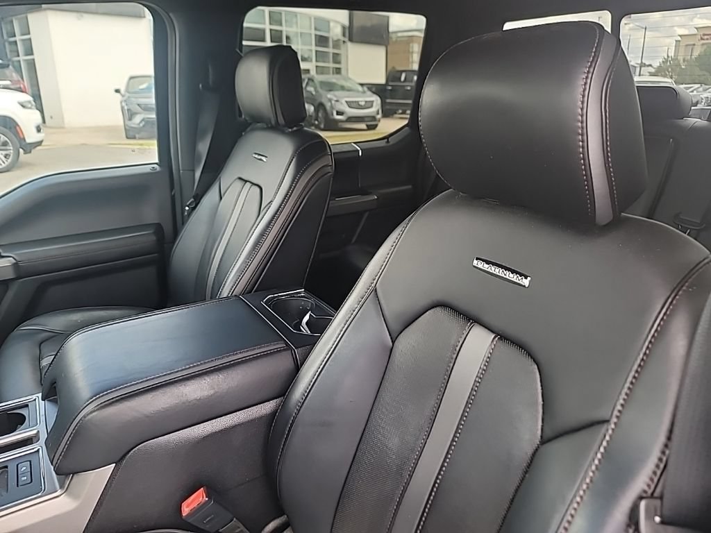 Used 2020  Ford XL image 13