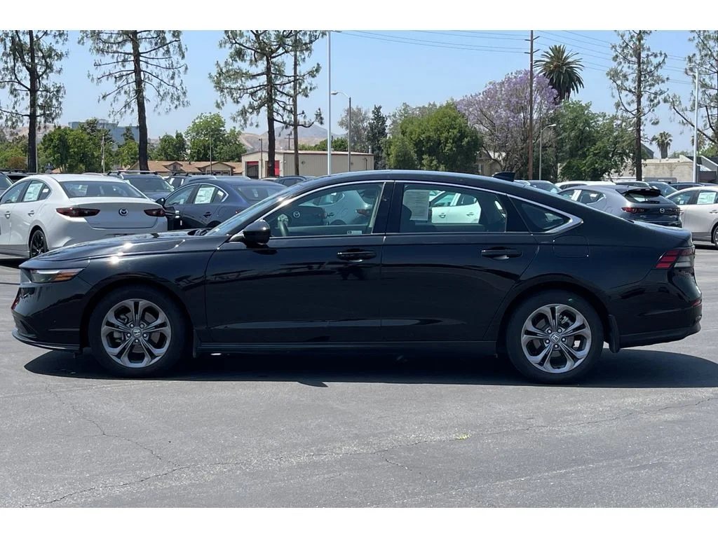 Used 2023 Crystal Black Pearl Honda EX image 2