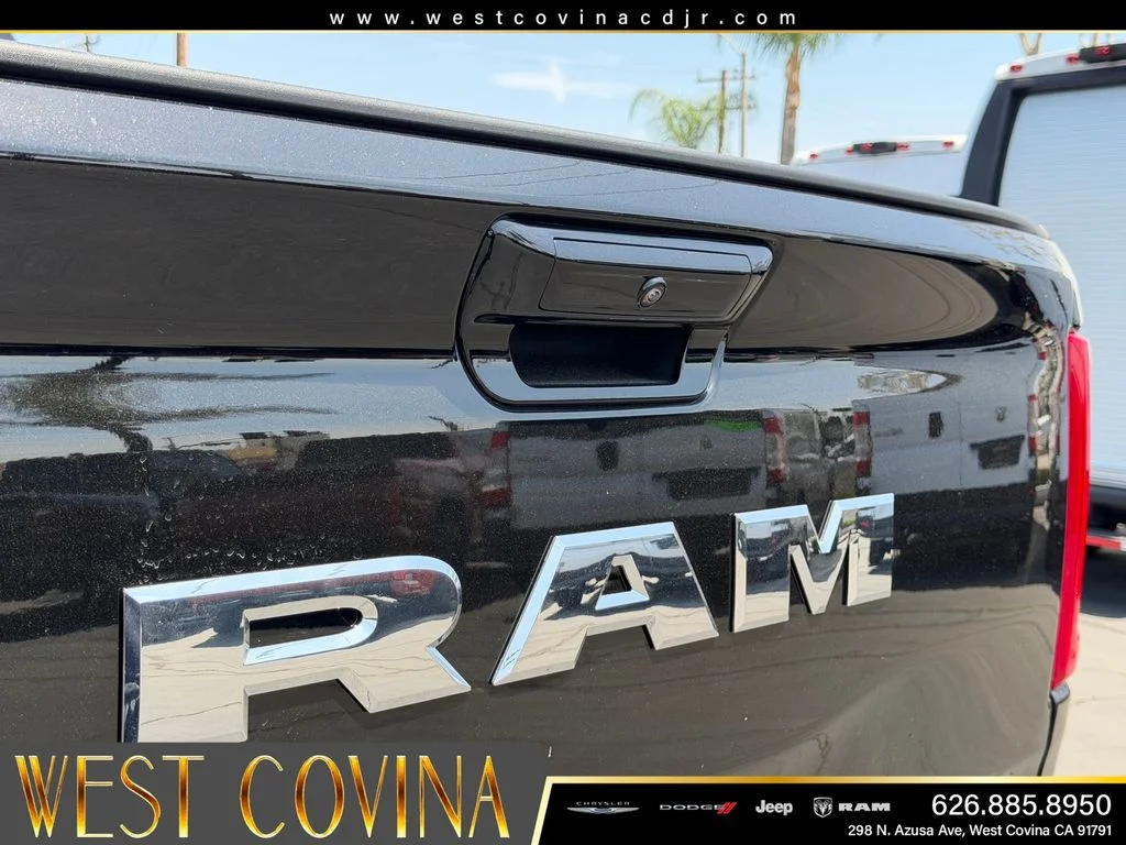 New 2026 Diamond Black Crystal Pearl-Coat Exterior Paint RAM Laramie image 32
