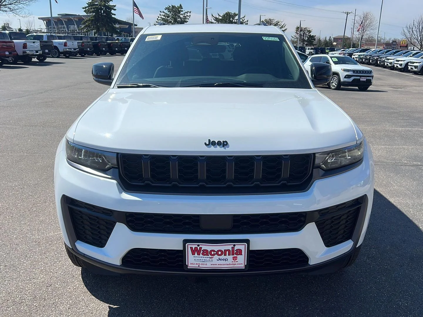 New 2026 Bright White Clearcoat Jeep Laredo Altitude image 3