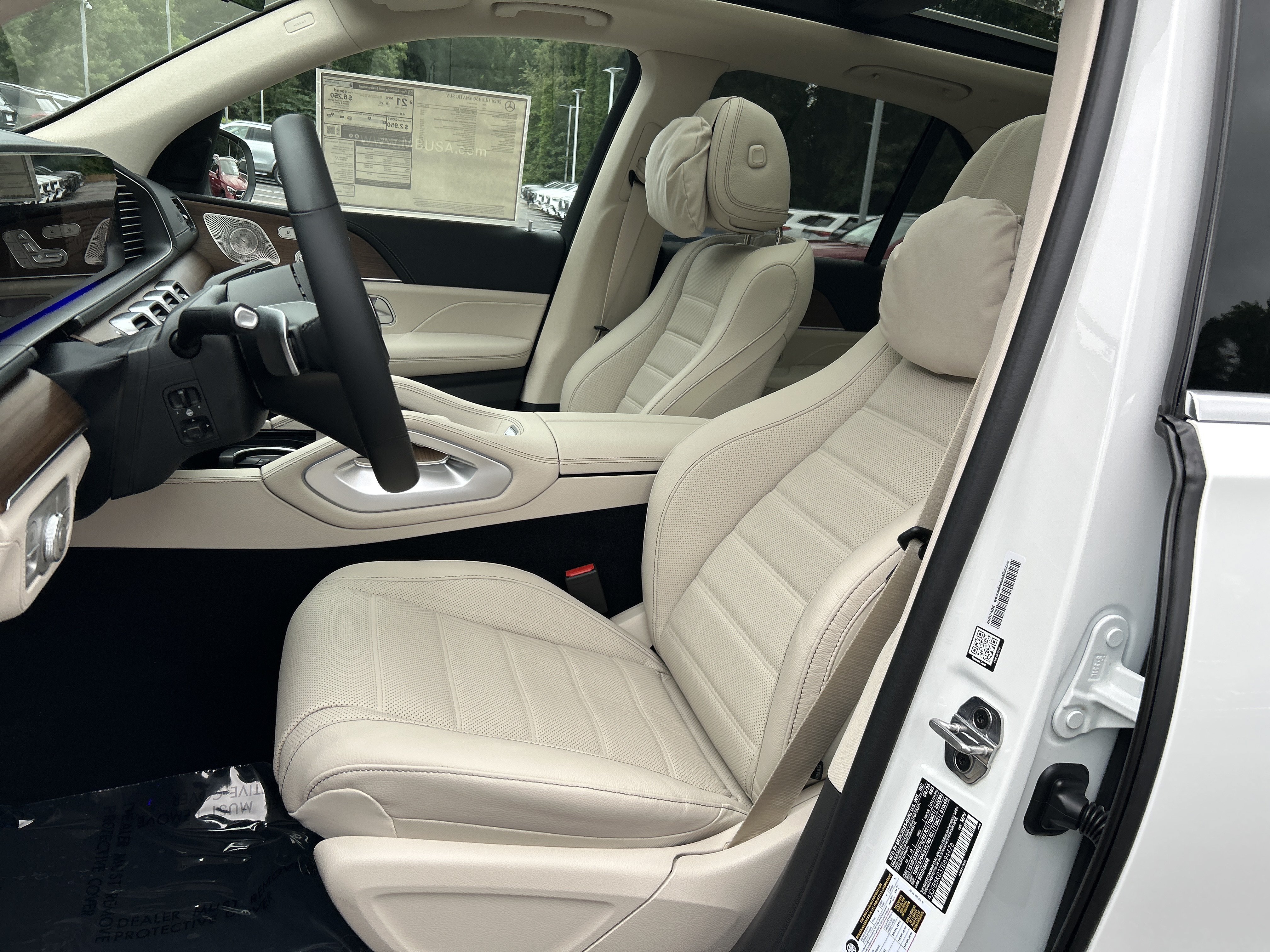 New 2026 MANUFAKTUR Moonlight White Metallic Mercedes-Benz GLE 450 4MATIC® SUV image 19