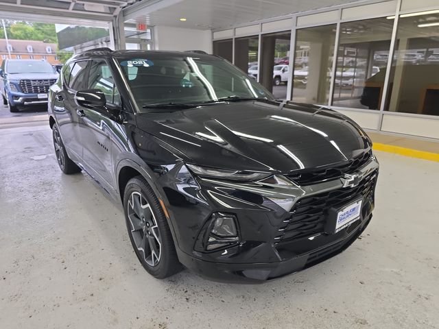 Used 2021 Black Chevrolet RS image 7