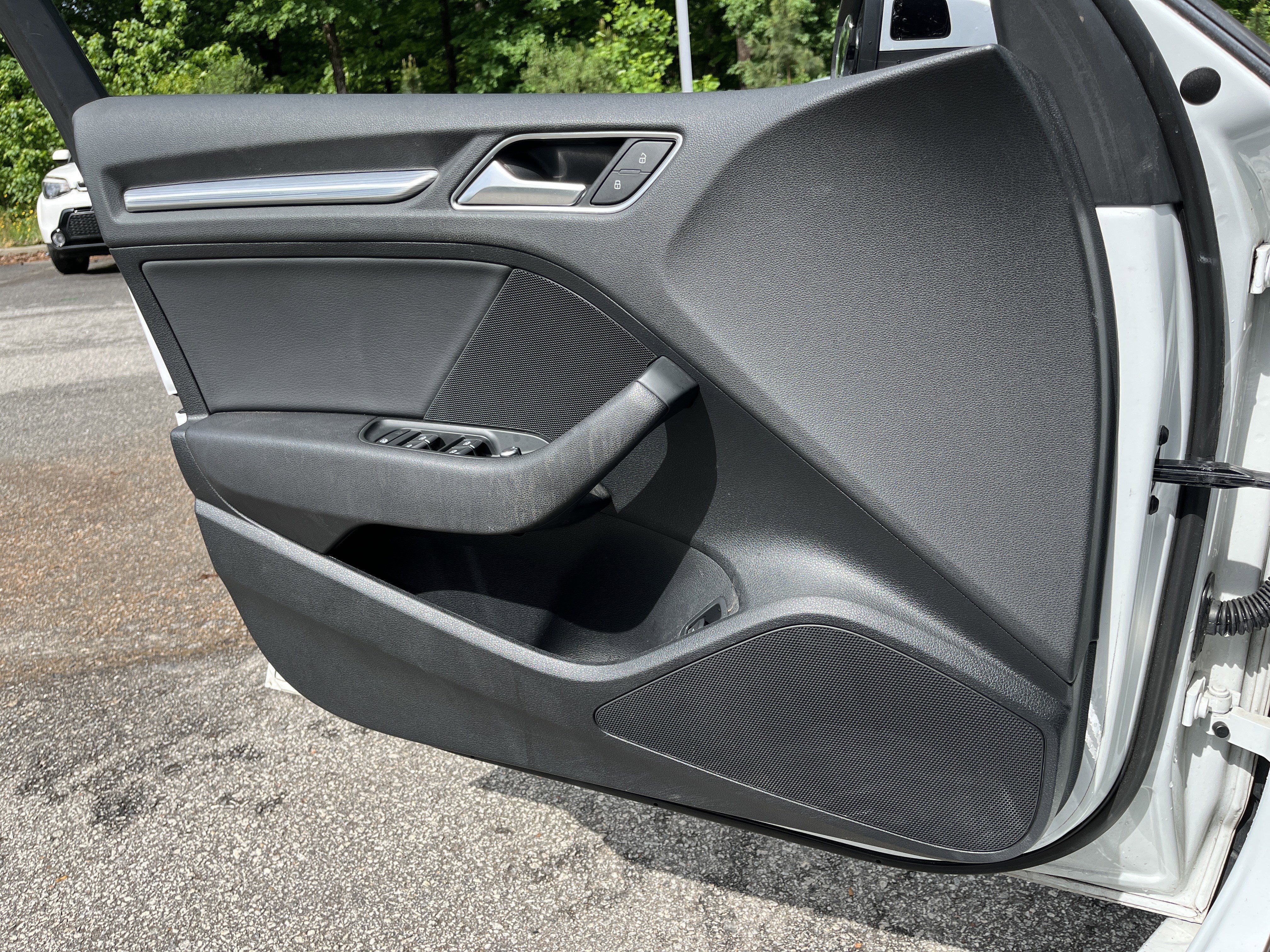 Used 2020 Glacier White Audi Premium image 15