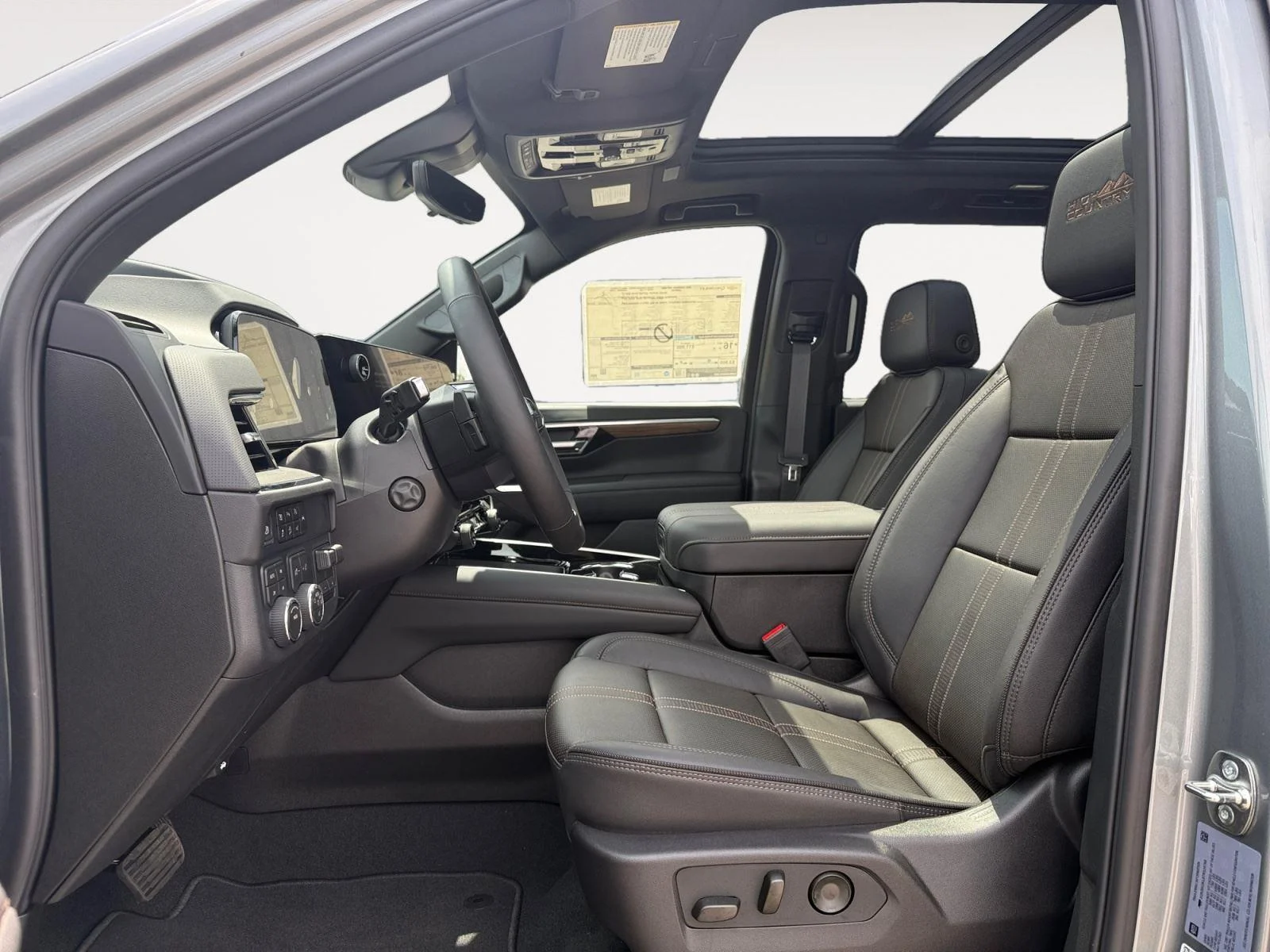 2026 Chevrolet Suburban High Country - Photo 10