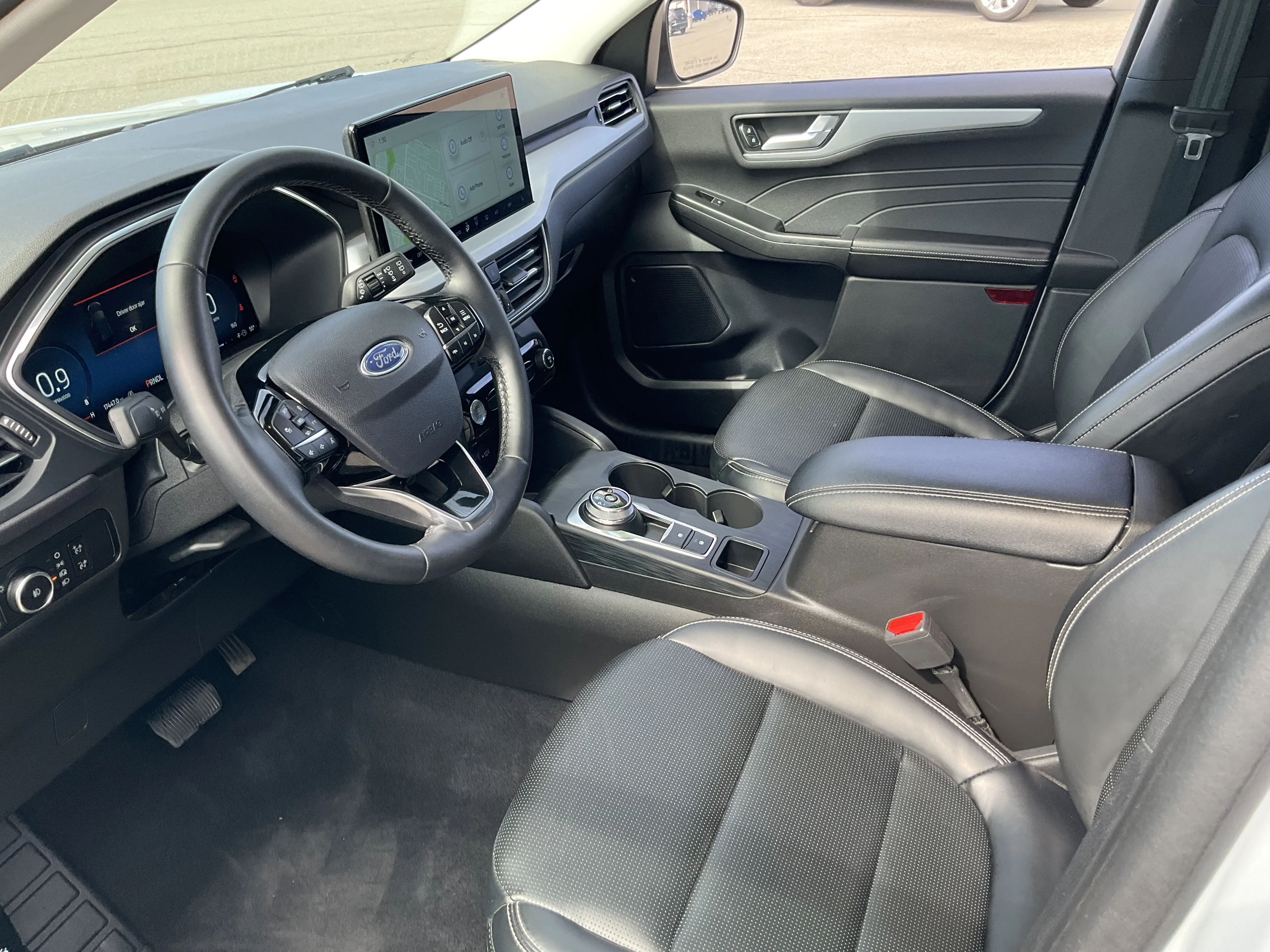 Used 2025 Carbonized Gray Metallic Ford Platinum image 5