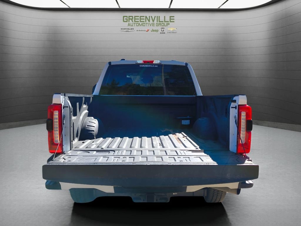 Used 2024 Oxford White Ford XL STX FX4 4X4 CREW CAB image 7
