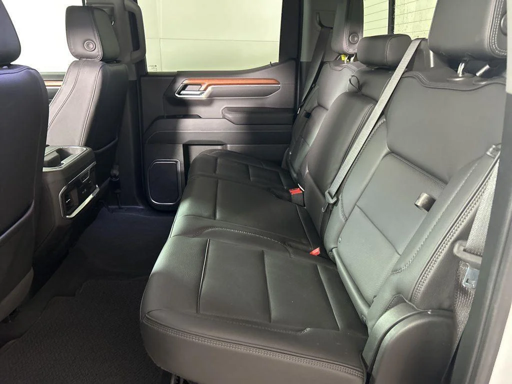 Used 2023 White Frost GMC Denali image 22