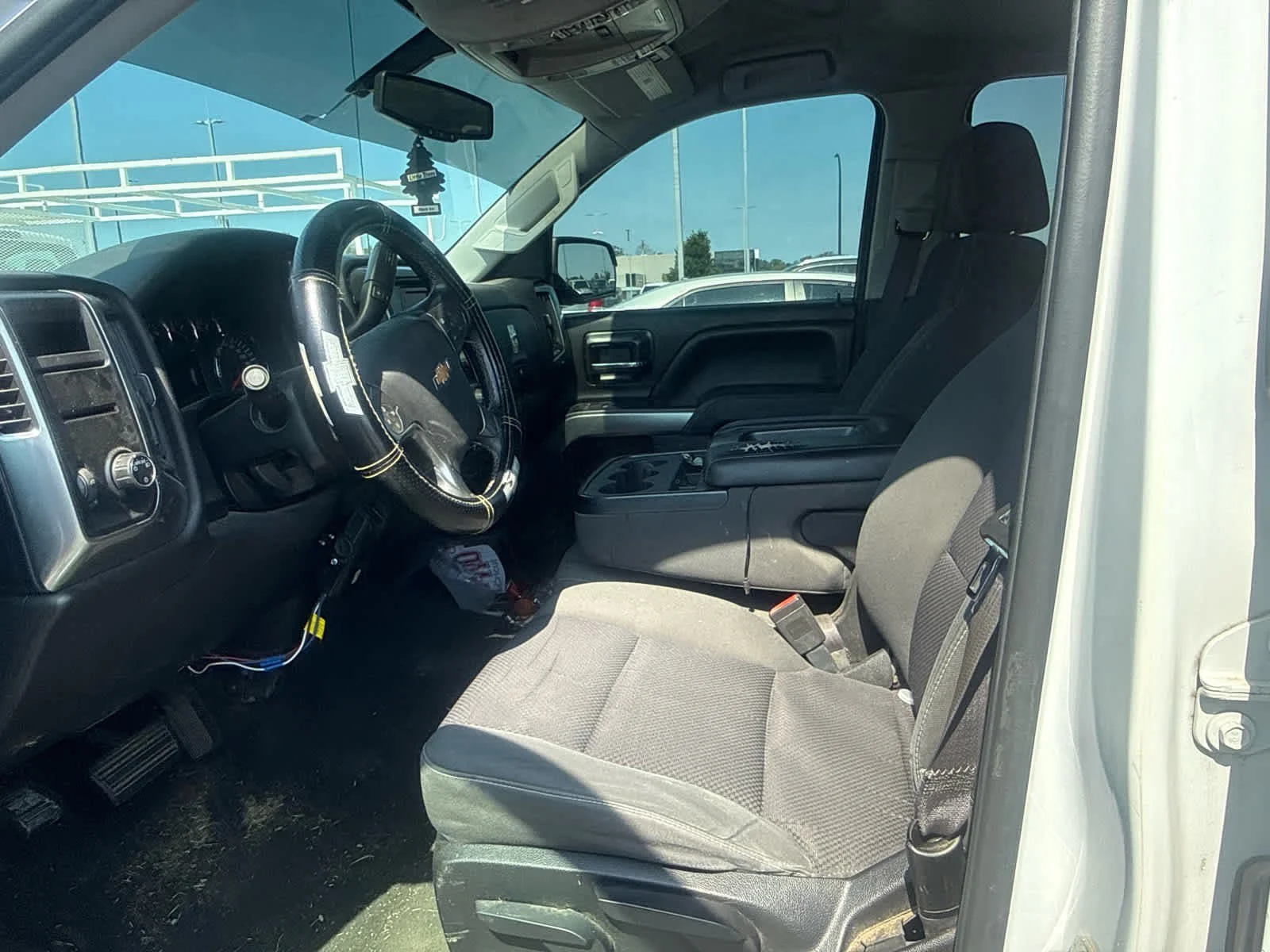 Used 2014 Summit White Chevrolet LT image 5