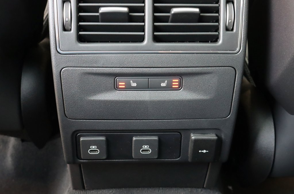 2026 JAGUAR F-PACE - Image 34