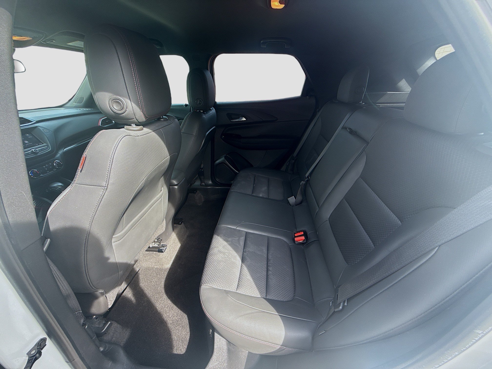 Used 2022 Summit White Chevrolet RS image 23
