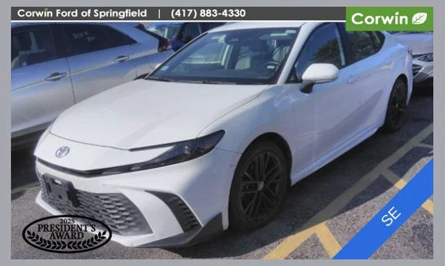 2025 Toyota Camry SE