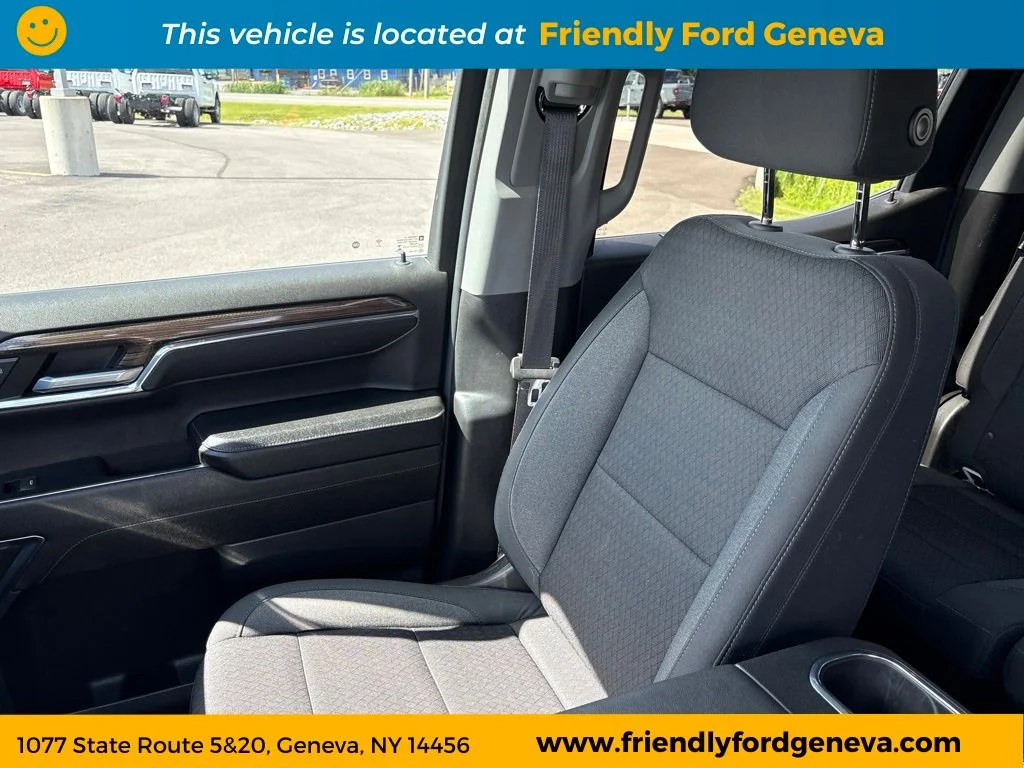 Used 2023 White Chevrolet RST image 18